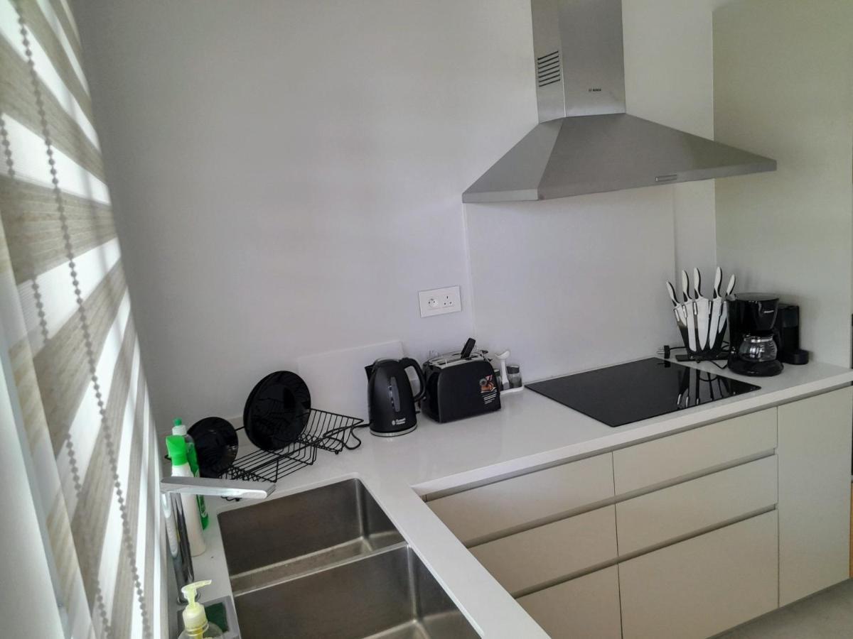 Appt Neuf De 2Ch Ds Residence Avec Piscine, Route Cotiere Grand-Baie Kültér fotó