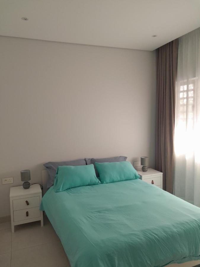 Appt Neuf De 2Ch Ds Residence Avec Piscine, Route Cotiere Grand-Baie Kültér fotó