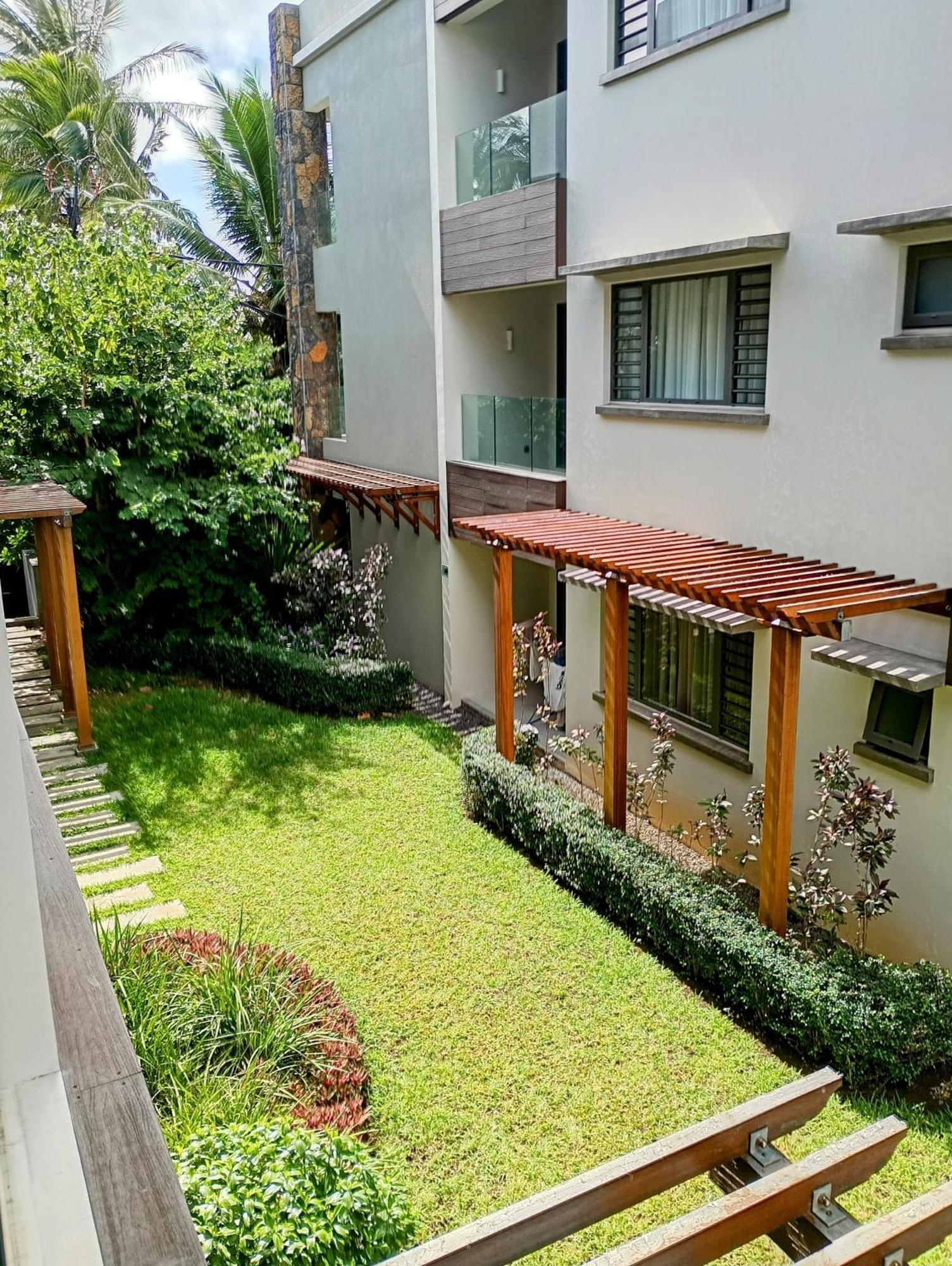 Appt Neuf De 2Ch Ds Residence Avec Piscine, Route Cotiere Grand-Baie Kültér fotó